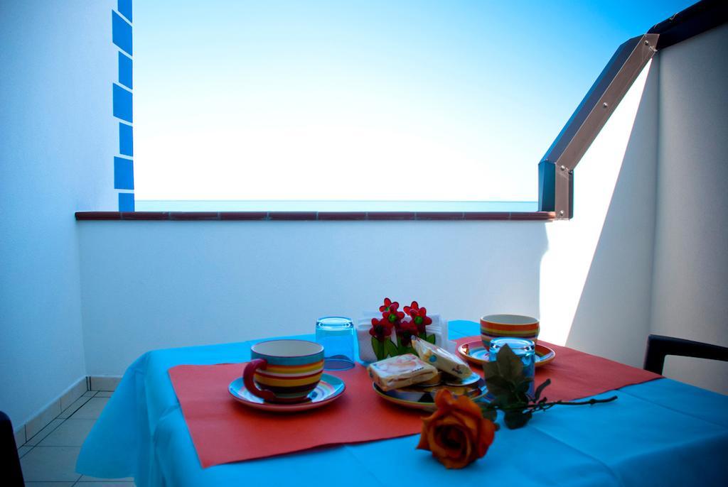In Riva Al Mare Bed & Breakfast *